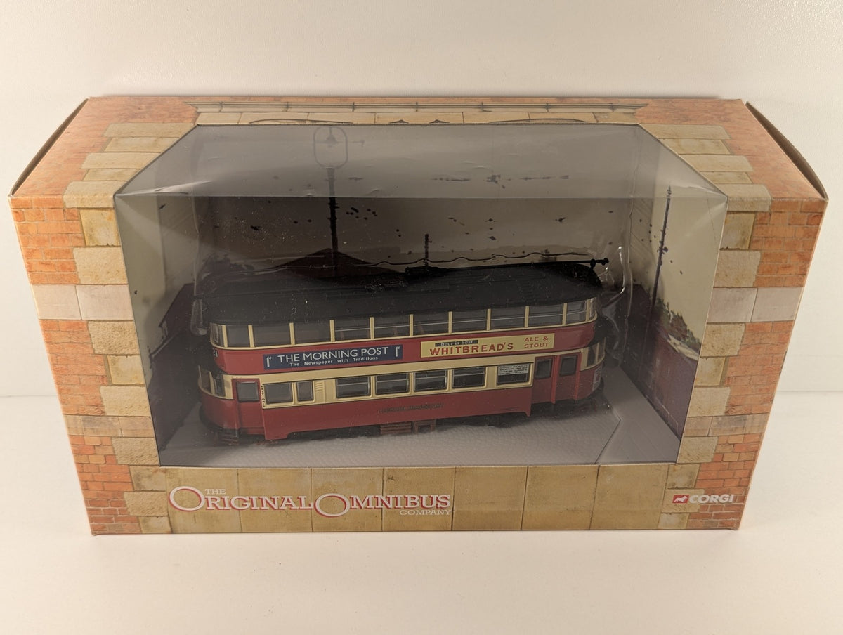 Corgi 1:76 Scale Feltham Tram 21 London Transport OM40501