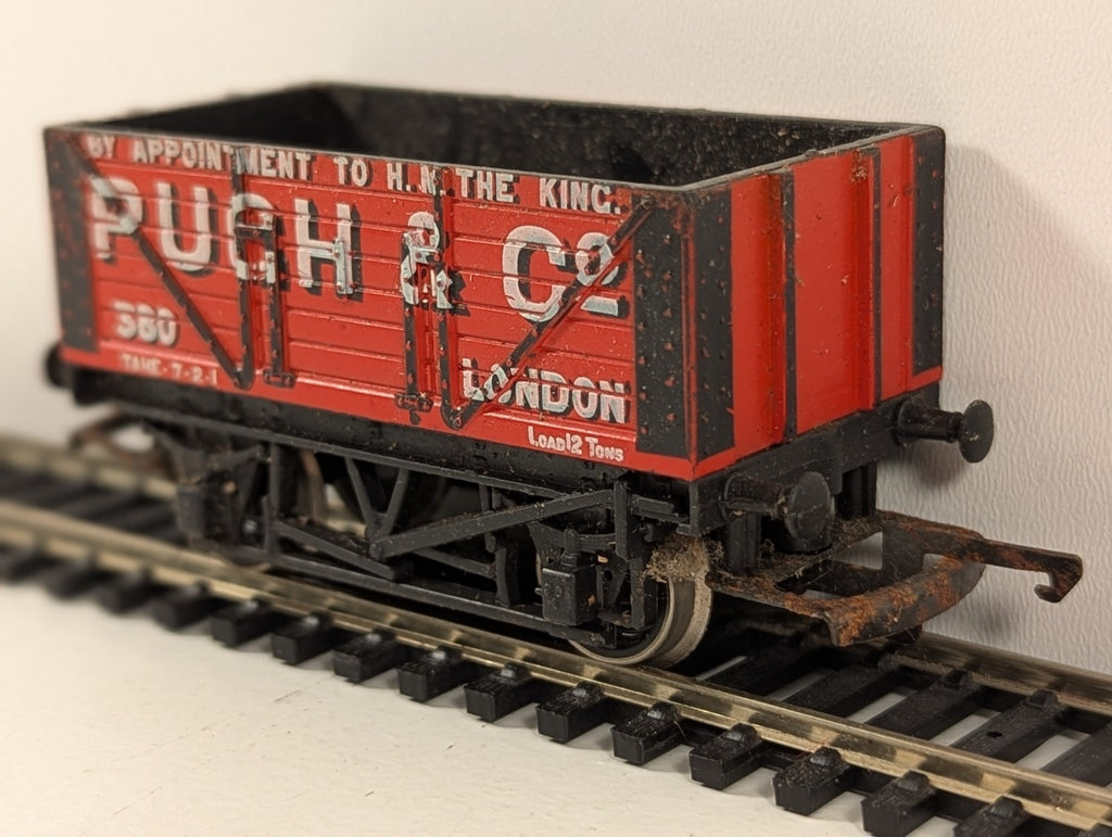 Hornby R010 OO Gauge Pugh & Co 12 Ton Coal Wagon