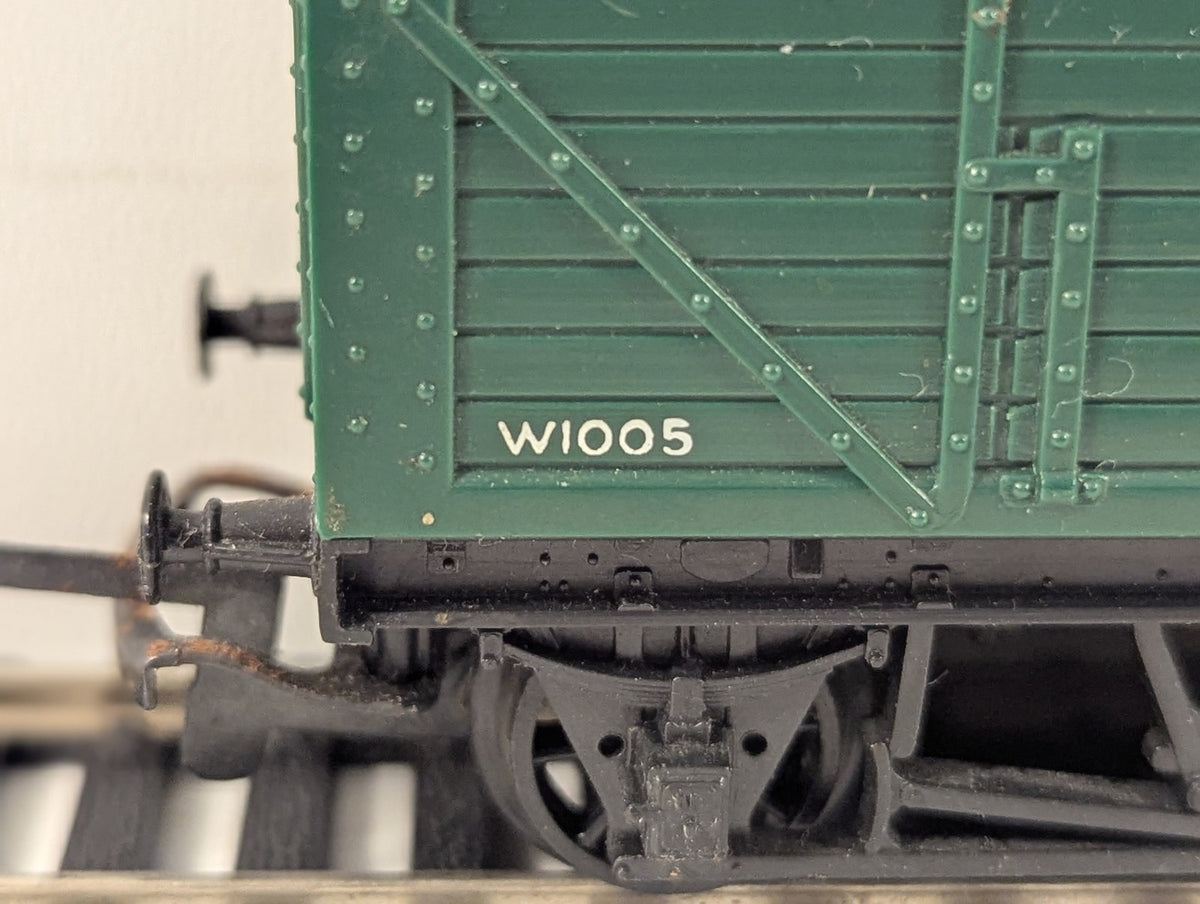 Tri-ang OO Gauge 12 Ton 7 Plank Open Wagon Goods Wagon W1005 BR Green R.10
