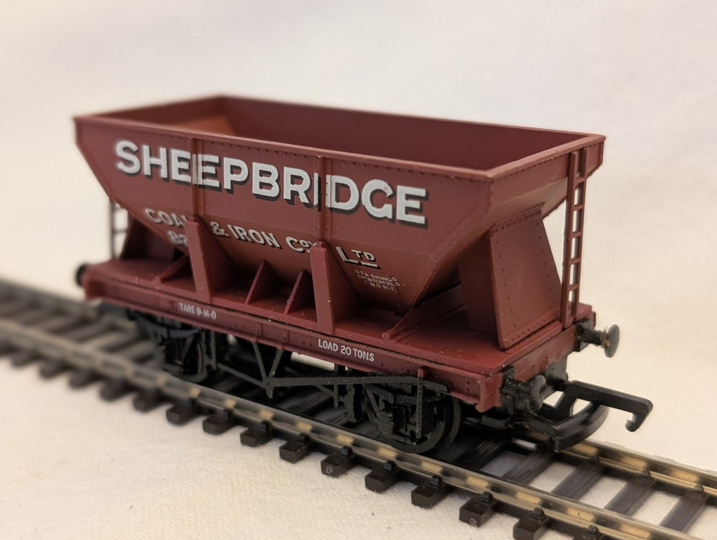Mainline OO Gauge 20 Ton Hopper Wagon Sheepbridge Goods Wagon 8251