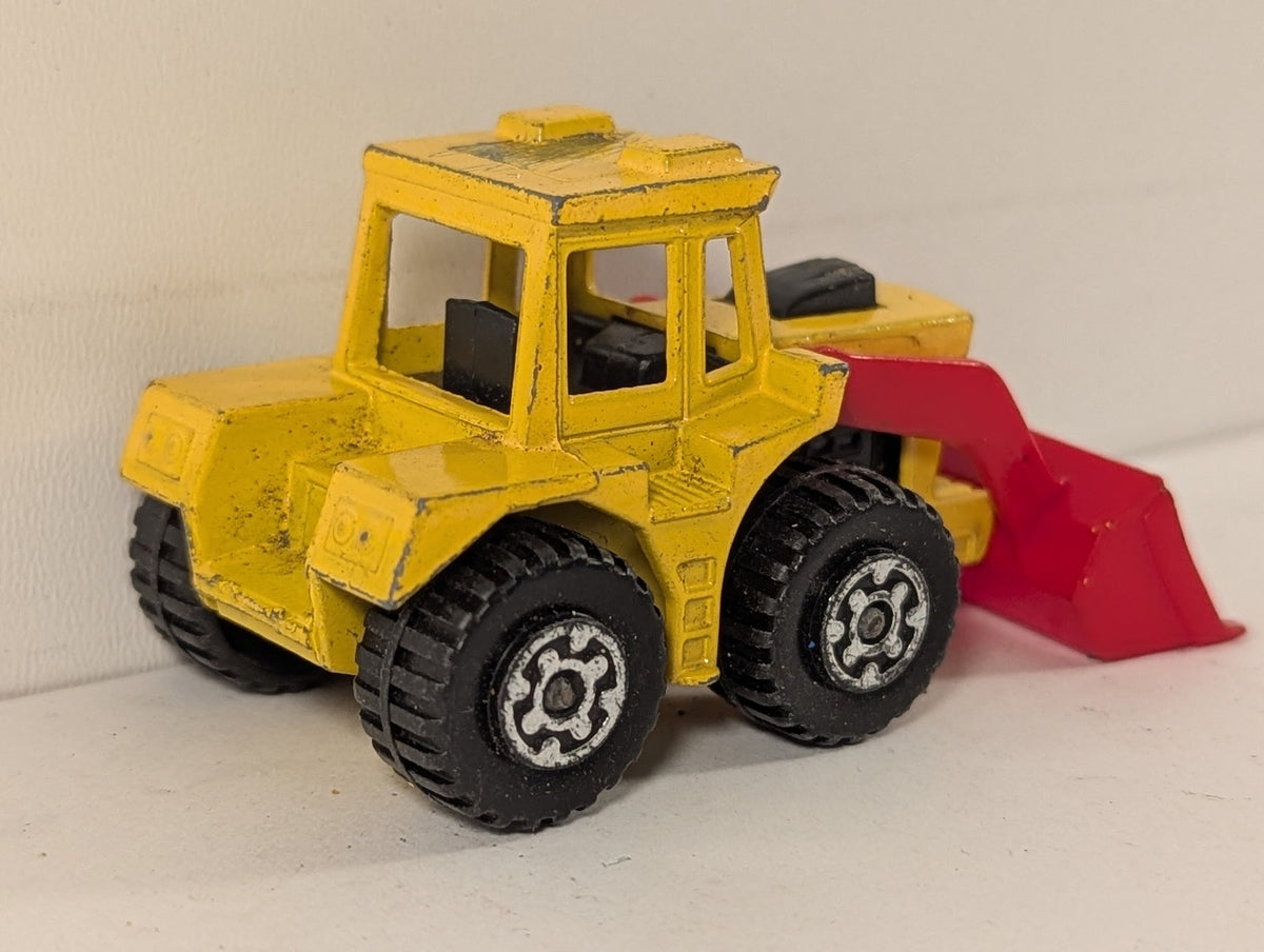 Matchbox Tractor Shovel Die-cast Model Yellow and Red No. 29