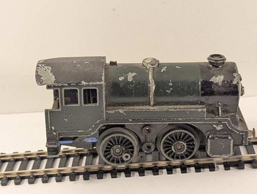 Trix OO Gauge 0-4-0 Tank Locomotive Dummy Black