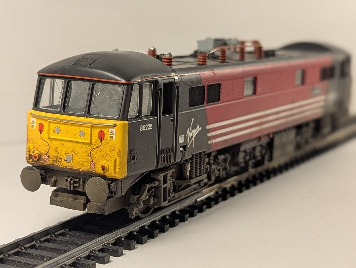 Hornby OO Gauge Class 86 Electric Locomotive 86225 Virgin Trains Dummy