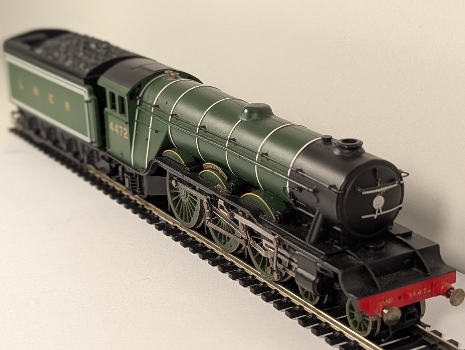 Hornby R098 OO Gauge LNER A3 Flying Scotsman – Missing Front Coupling