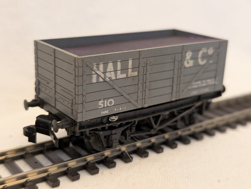 British Trix OO Gauge Private Owner 7-Plank Open Wagon 510 Hall & Co