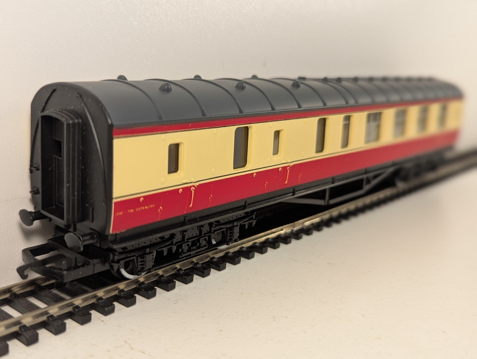 Hornby Railways OO Gauge BR Brake Coach Passenger Coach M26546