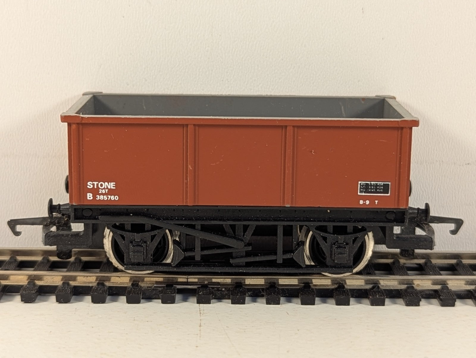 Hornby OO Gauge 26 Ton Tippler Wagon 'Stone' Goods Wagon B 385760
