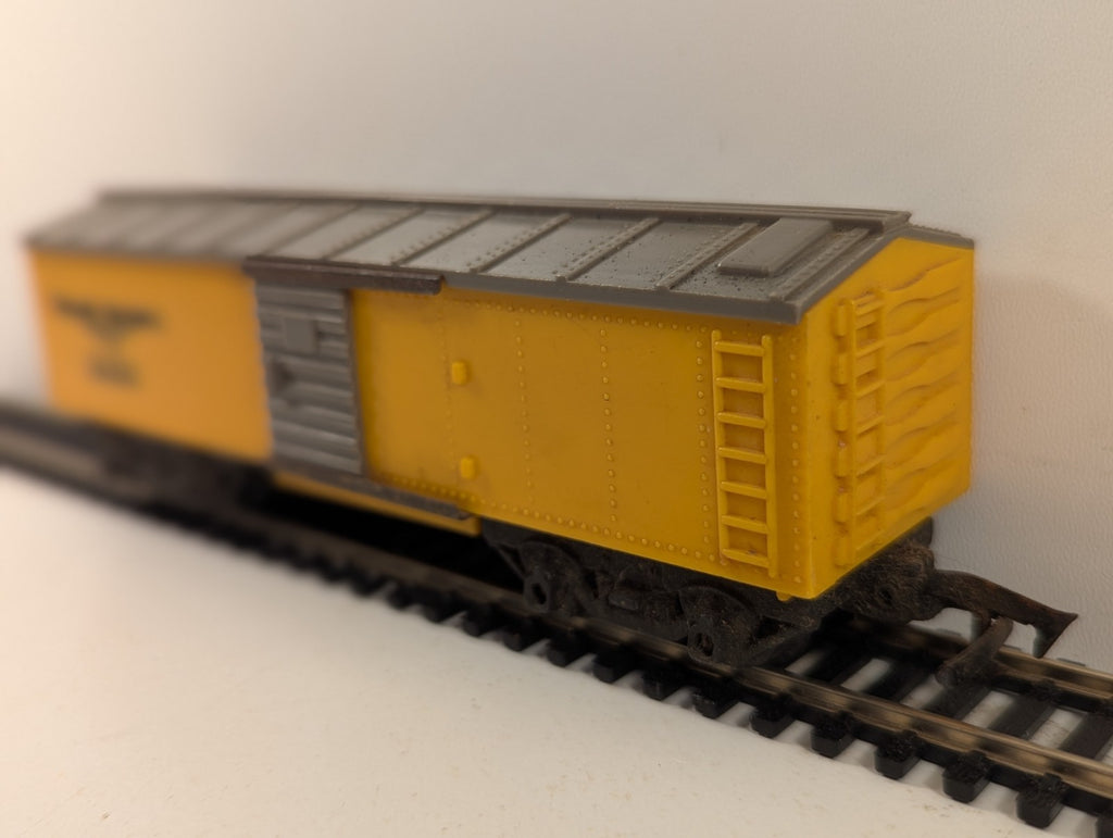 Tri-ang Railways R114 OO Gauge Yellow Box Car