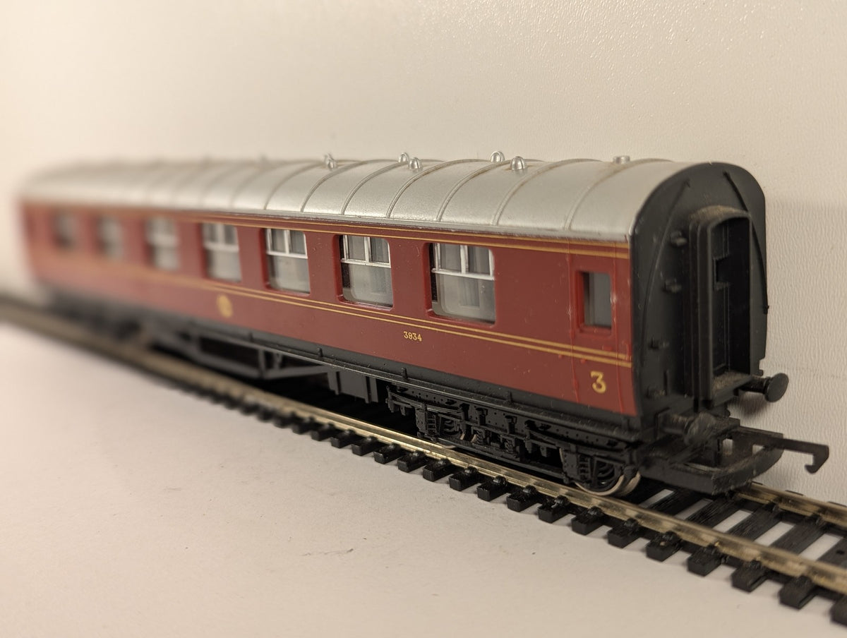 Hornby OO Gauge LMS 57' Composite Coach Passenger Coach 3934 LMS Maroon R.433
