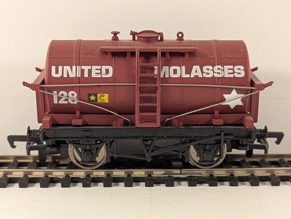 Mainline Railways 37-136 OO Gauge United Molasses Tank Wagon - Boxed