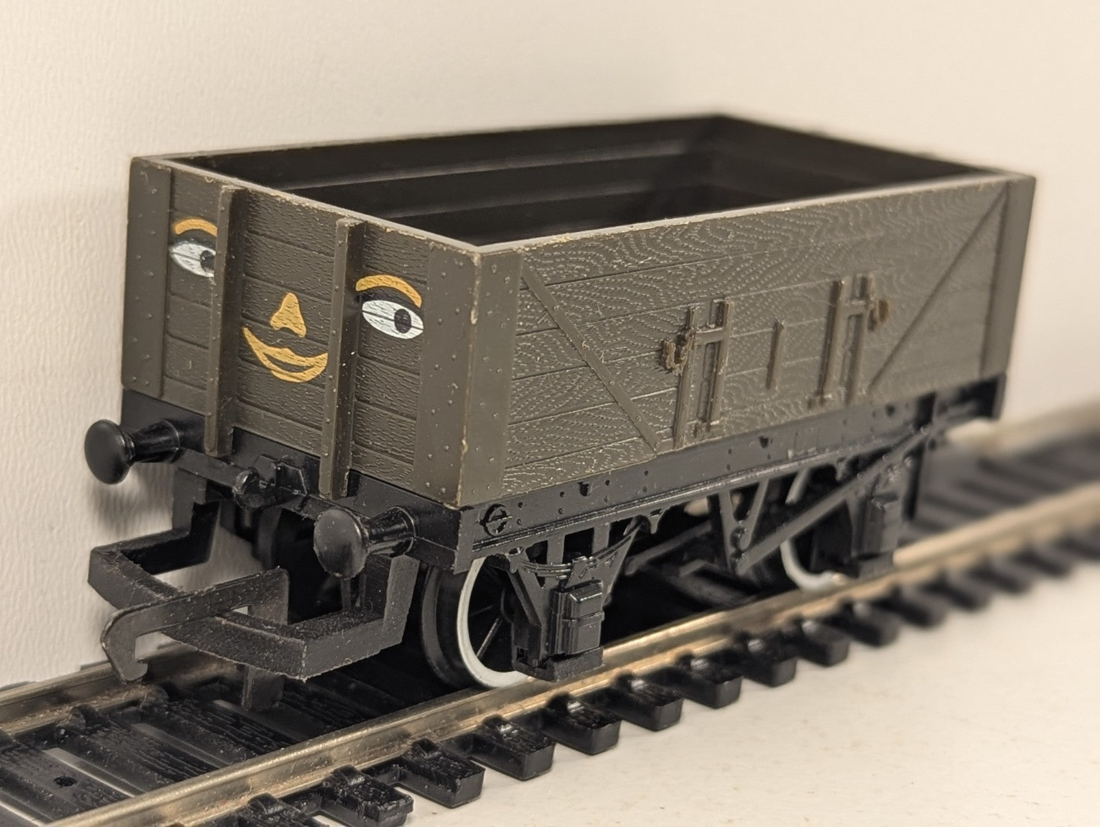 Hornby OO Gauge Printed Troublesome Truck Open Wagon