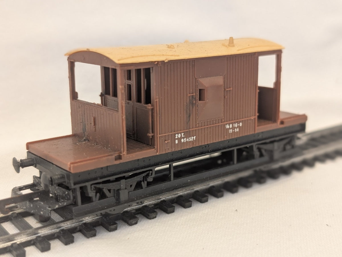 Lima 305620W OO Gauge BR 20T Brake Van B954521
