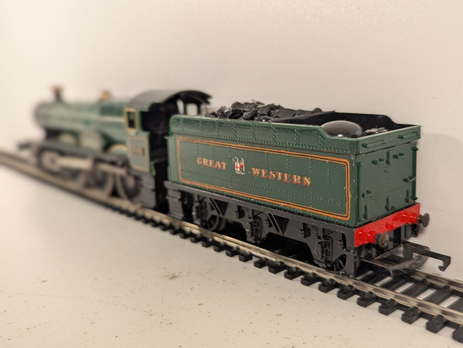 Hornby OO Gauge GWR Hall Class 'Liddington Hall' Steam Locomotive - Spares
