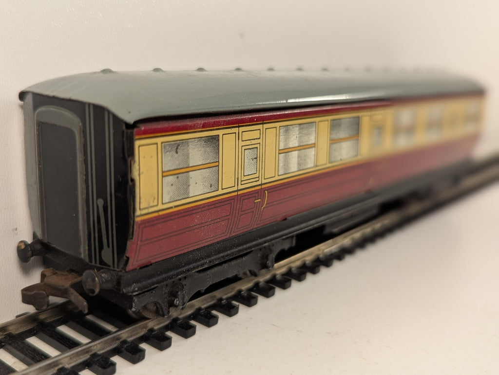 Hornby Dublo D11 OO Gauge Corridor Coach E42759E