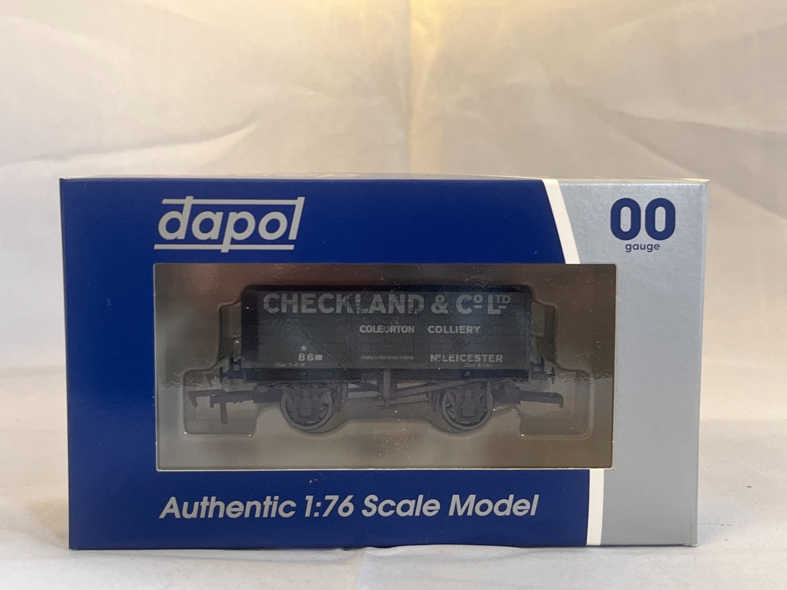 Dapol OO Gauge Checkland & Co Coleorton Colliery 7 Plank Wagon