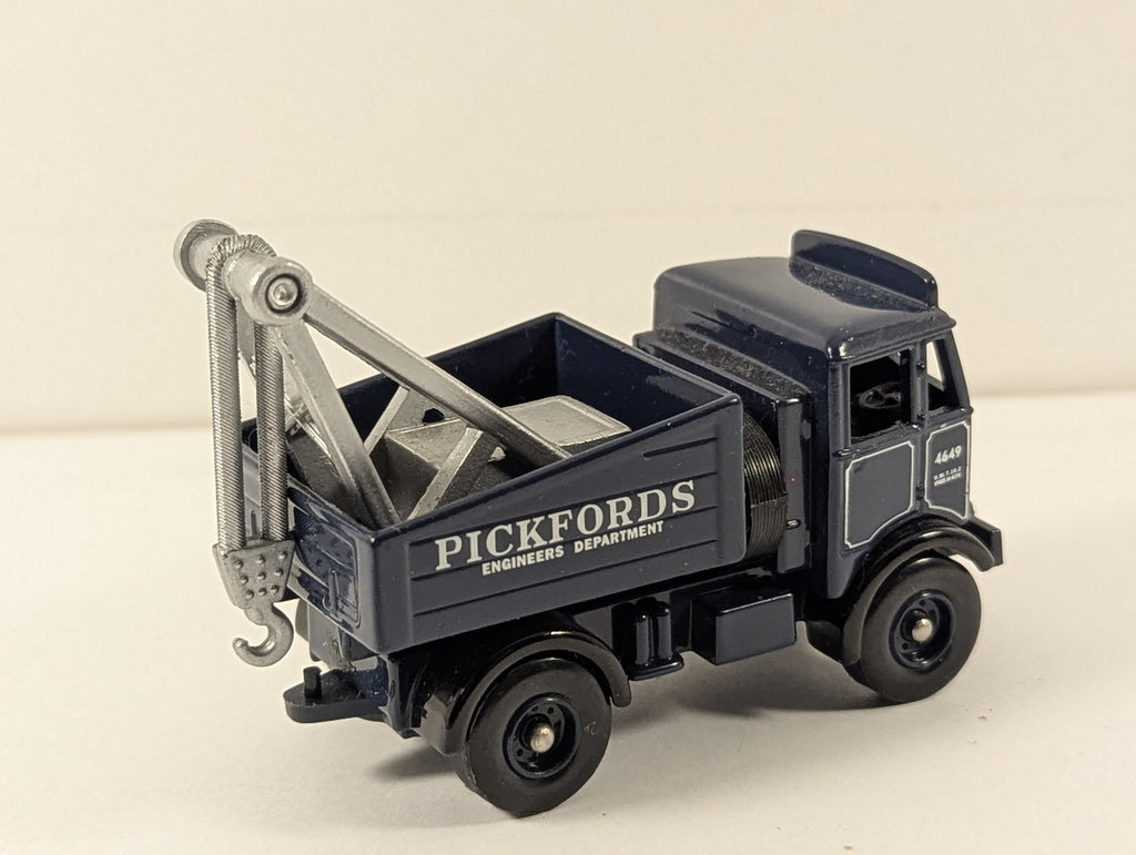 Lledo AEC Breakdown Truck Die-cast Model 4649 Pickfords Engineers Department