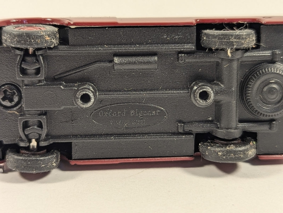 Oxford Diecast 1:76 Scale / OO Gauge Bedford CA Van - Duple Motor Bodies