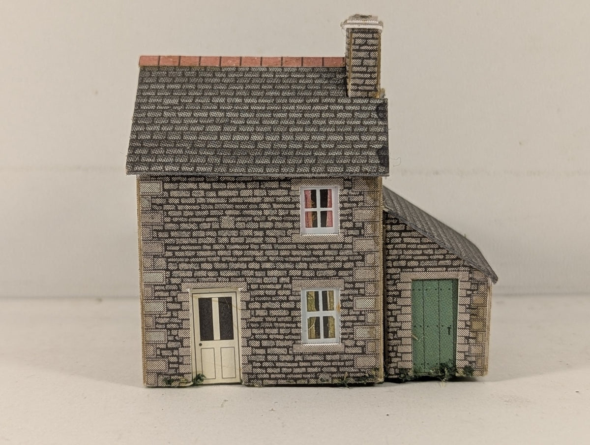 Metcalfe N Scale Stone Country Cottage Building PO261