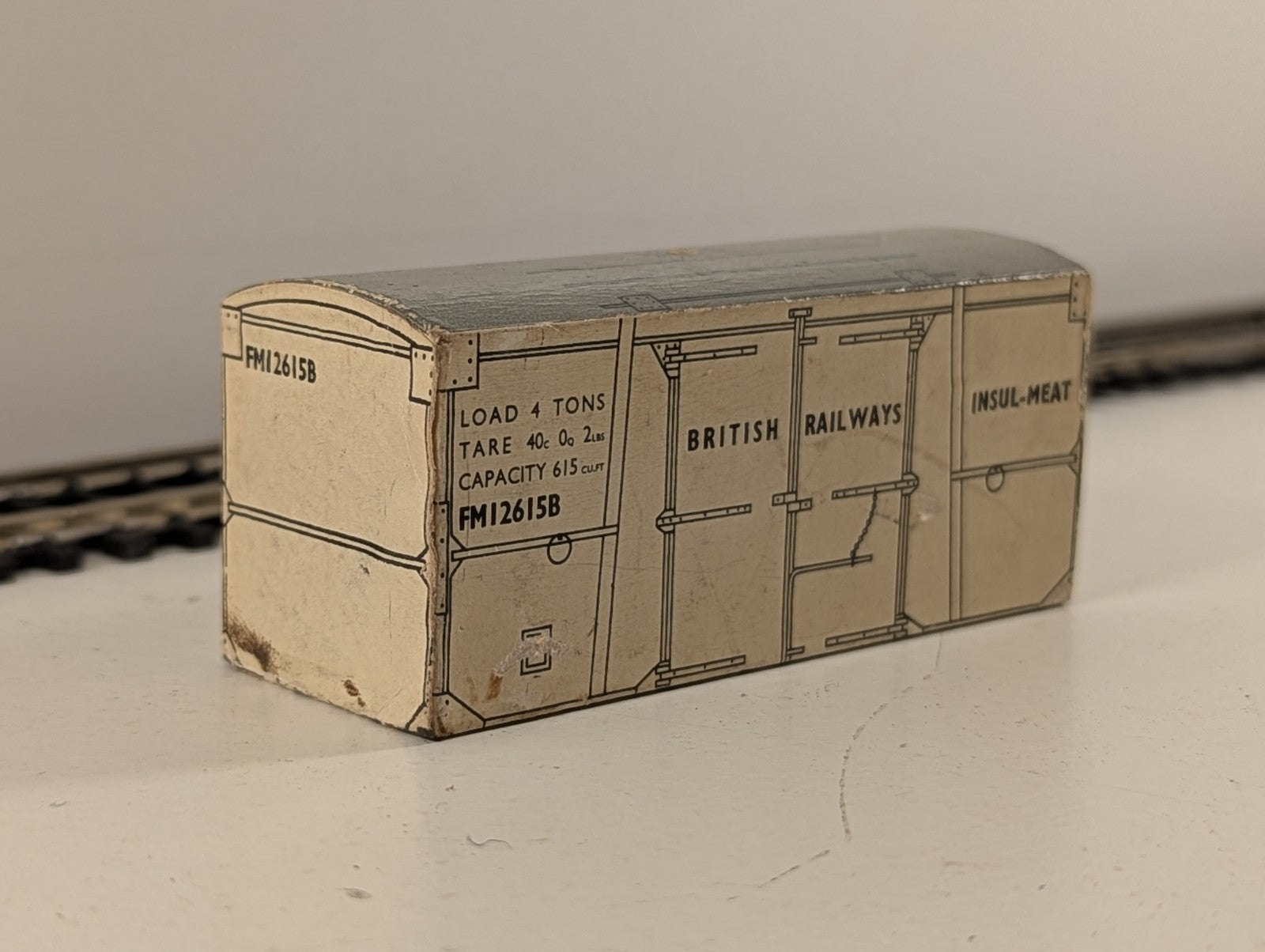 Hornby Dublo 32945 OO Gauge White Insulated Meat Container - Boxed
