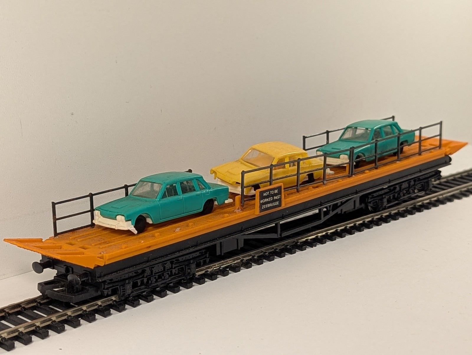 Hornby OO Gauge Zeebrugge Car Transporter Wagon Goods Wagon