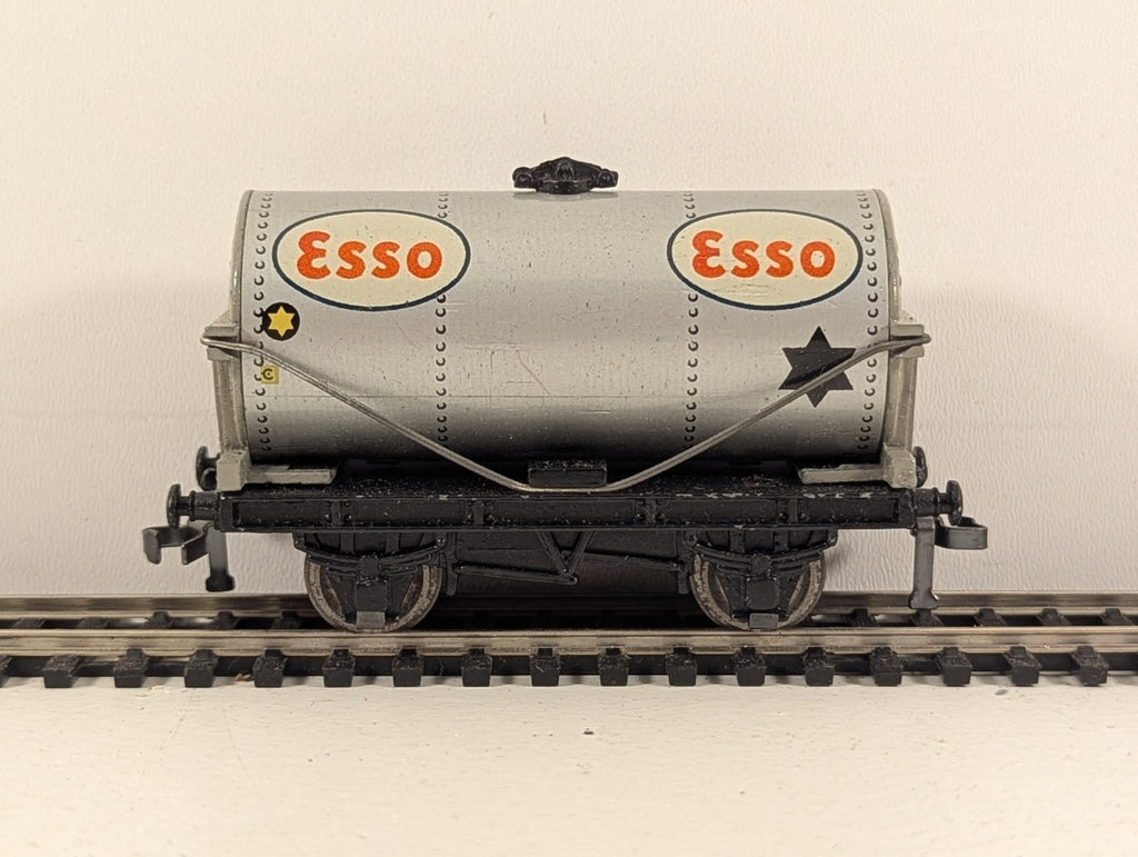 Hornby Dublo 32081 OO Gauge D1 ESSO Petrol Tank Wagon - Boxed