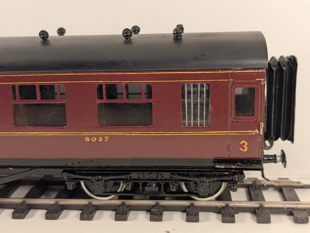 Leeds Company O Gauge Kitbuilt LMS Maroon 3rd Coach 8037