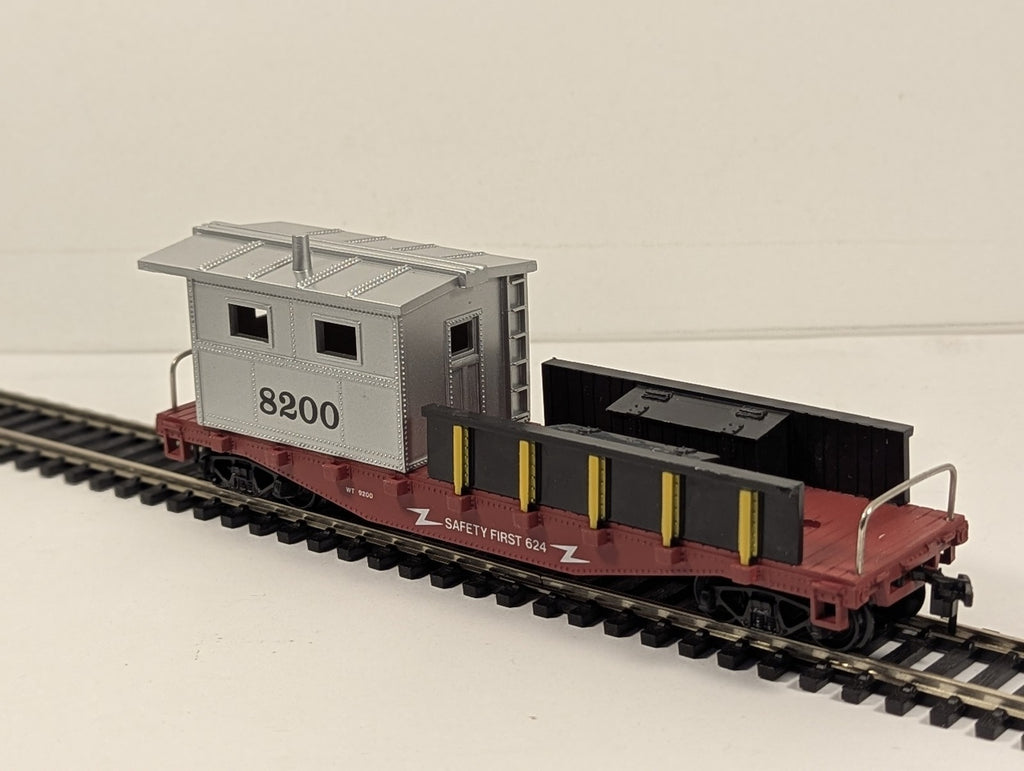 Model Power HO Scale 40' Work Caboose with Tool Boxes 8200 Safety First