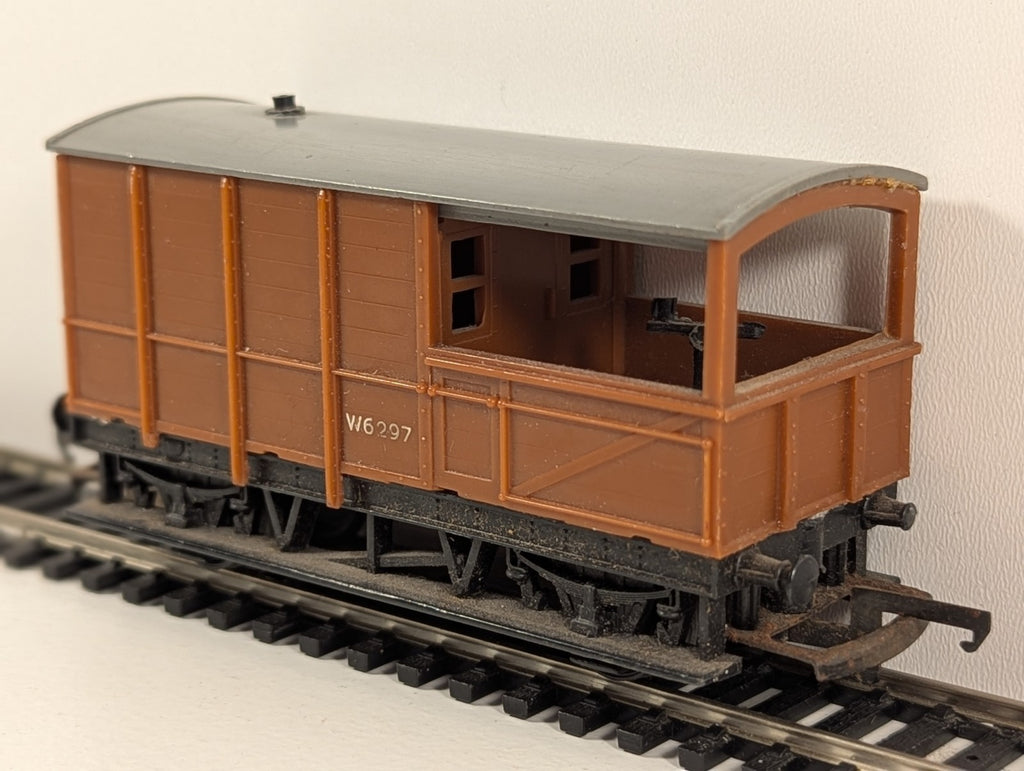 Tri-ang R124 BR Brake Van W6297 – OO Gauge