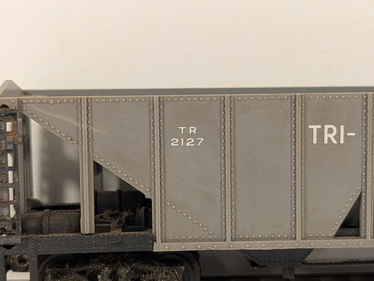 Tri-ang OO Gauge Operating Bulk Cement Wagon Goods Wagon TR 2127 Grey R137