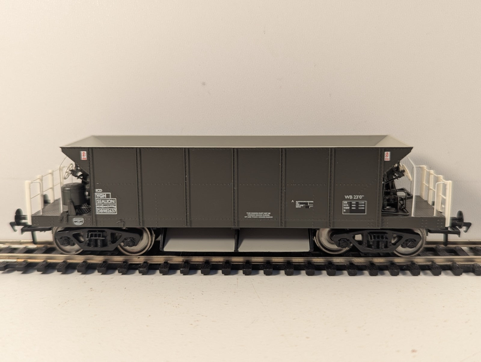 Bachmann Branch-Line 38-130 40 Ton Sealion YGH Hopper Wagon
