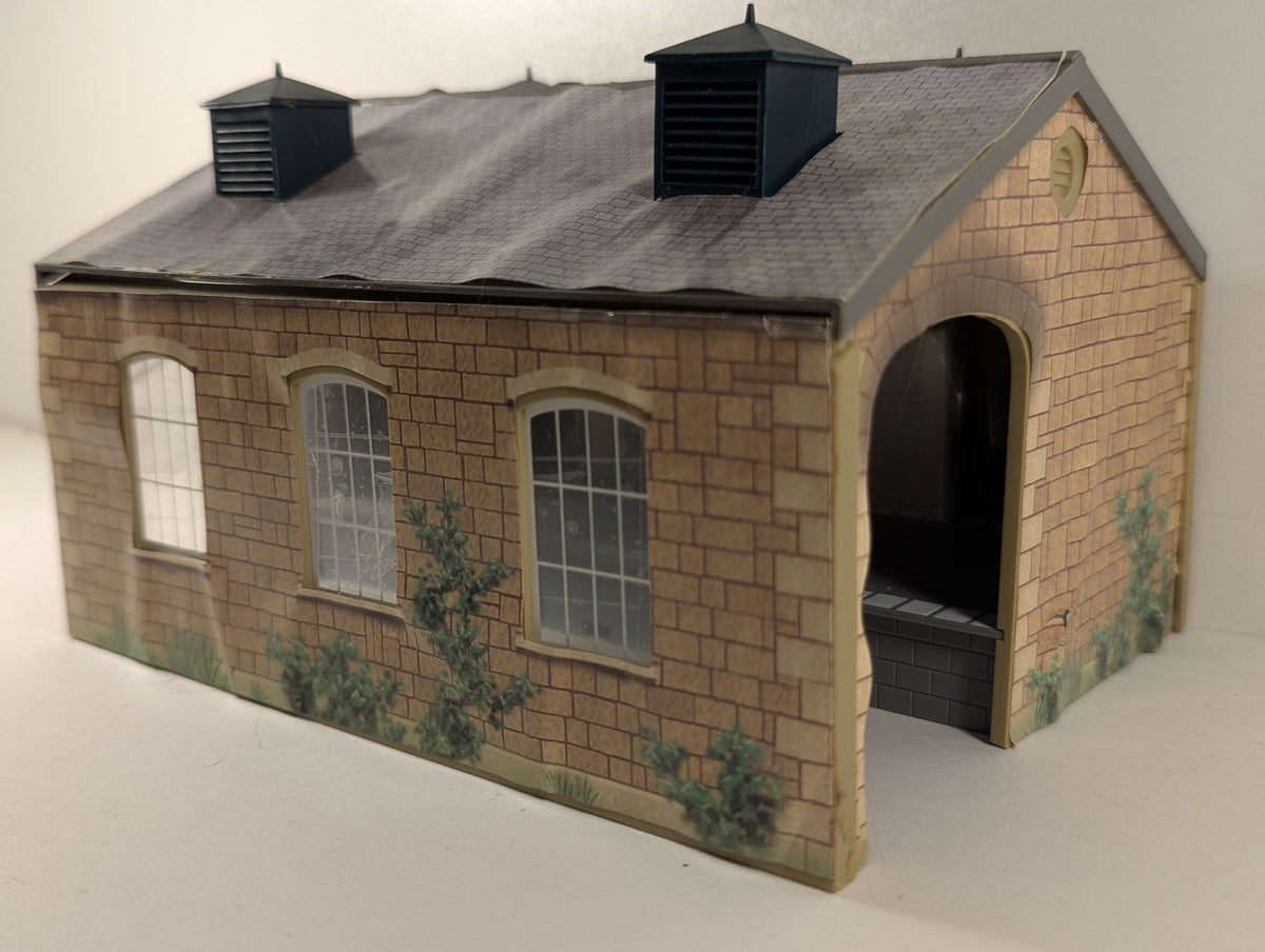 Hornby OO Gauge Goods Shed Building R460
