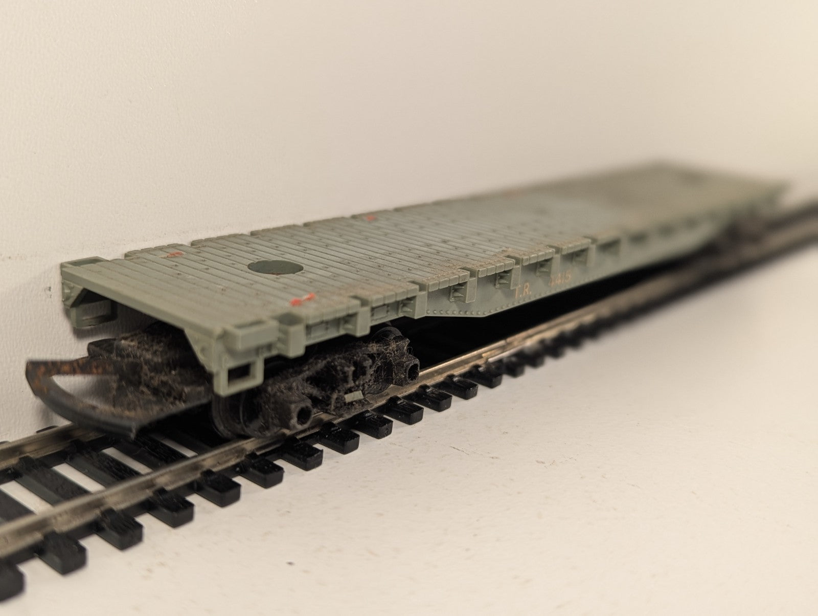 Tri-ang Hornby R234 Grey Flat Car Wagon OO Gauge
