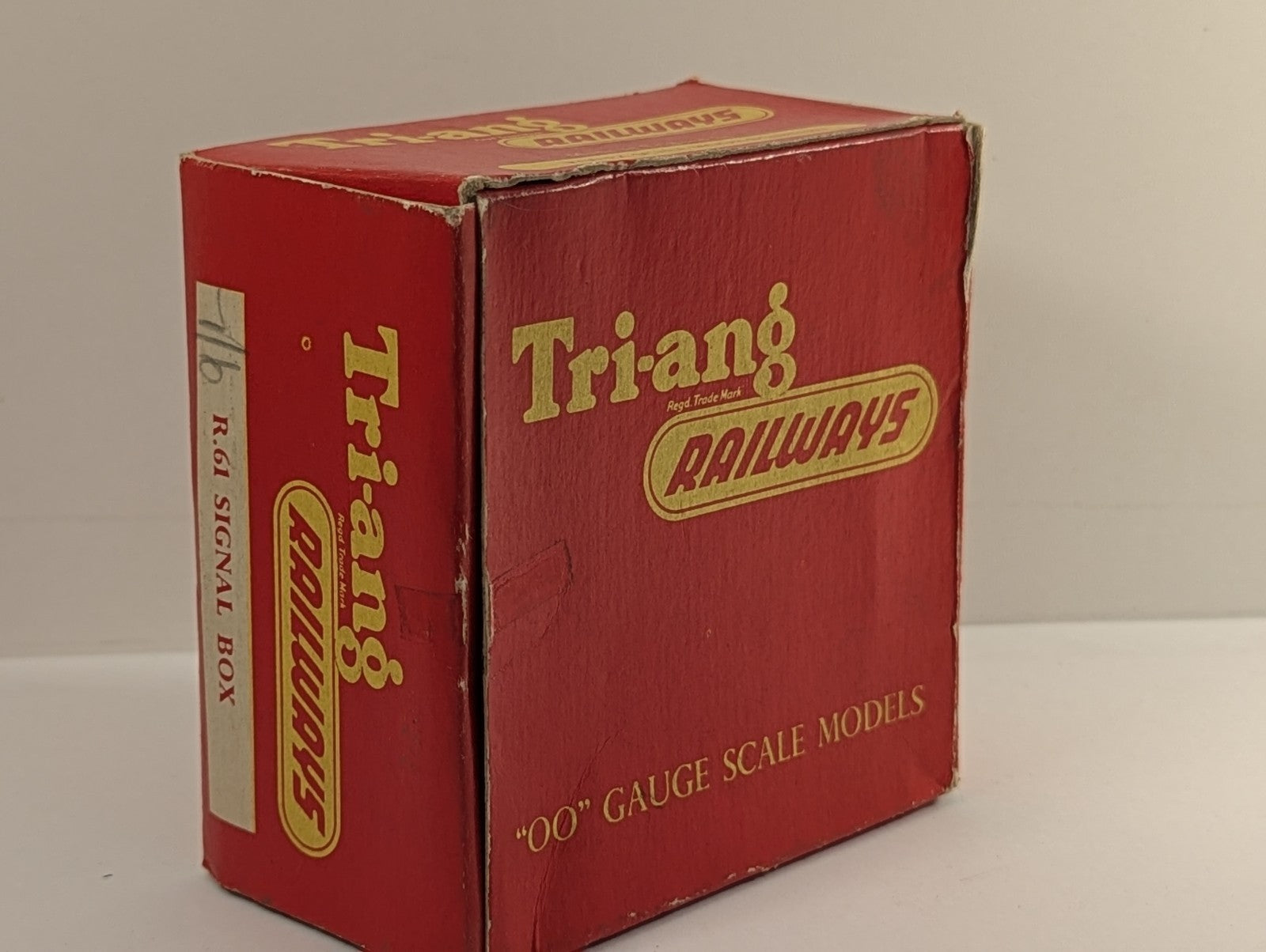 Tri-ang Railways OO Gauge R.61 Signal Box