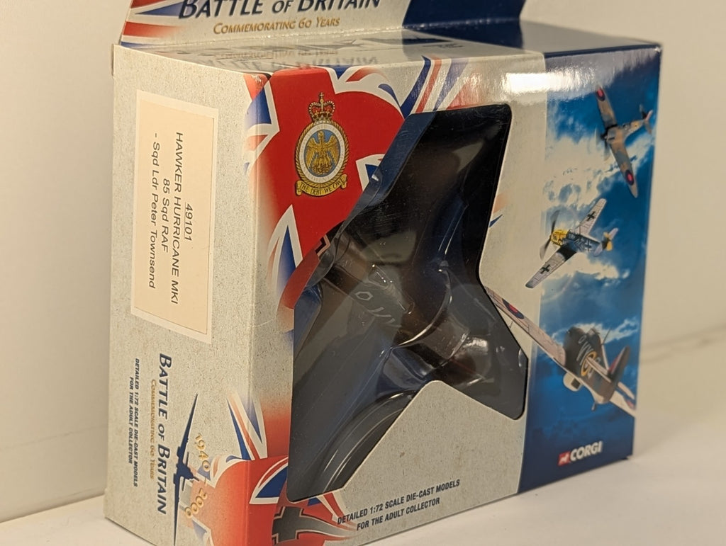 Corgi 49101 1:72 Hawker Hurricane MkI 85 Sqd RAF Sqd Ldr Peter Townsend