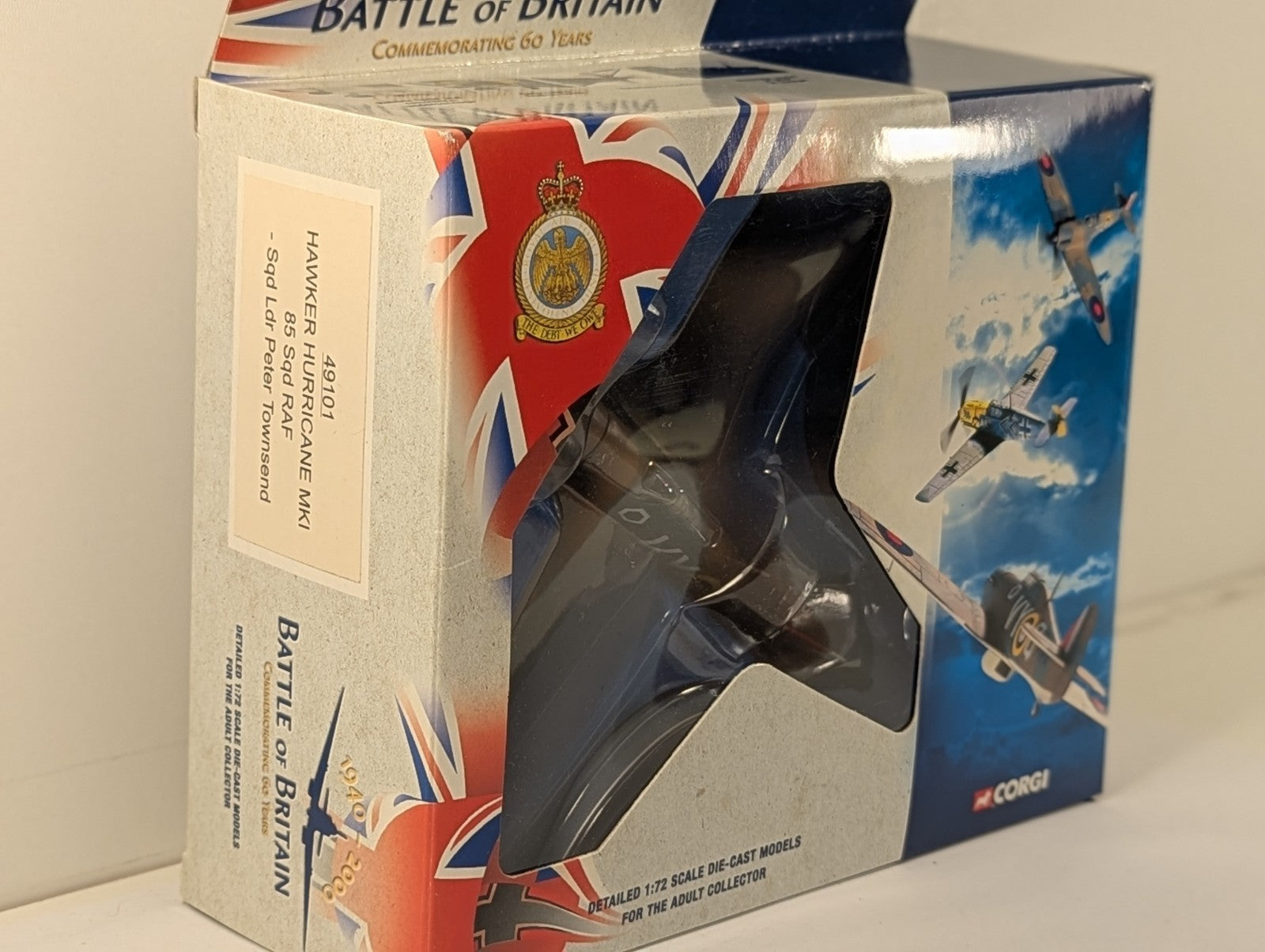 Corgi 49101 1:72 Hawker Hurricane MkI 85 Sqd RAF Sqd Ldr Peter Townsend