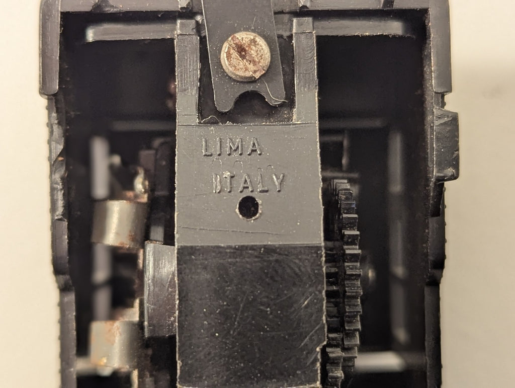 Lima OO Gauge BR Black 0-4-0 Tank Engine – Spares/Repair