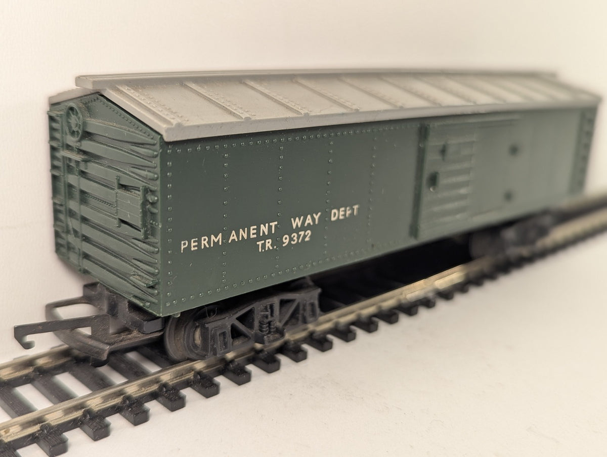 Tri-ang OO Gauge Permanent Way Dept Bogie Tool Van Bogie Van 9372 Green R.126