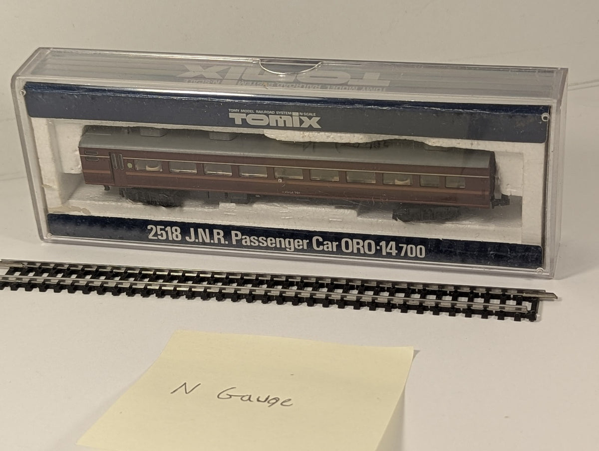 Tomix N Gauge J.N.R. Passenger Car ORO-14 700 Passenger Coach ORO 14 701