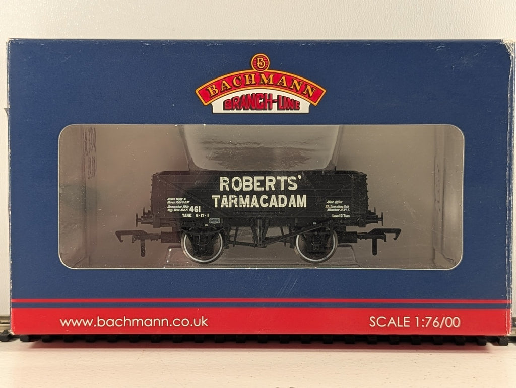 Bachmann Branchline 37-037 5 Plank Wagon “Roberts Tarmacadam”