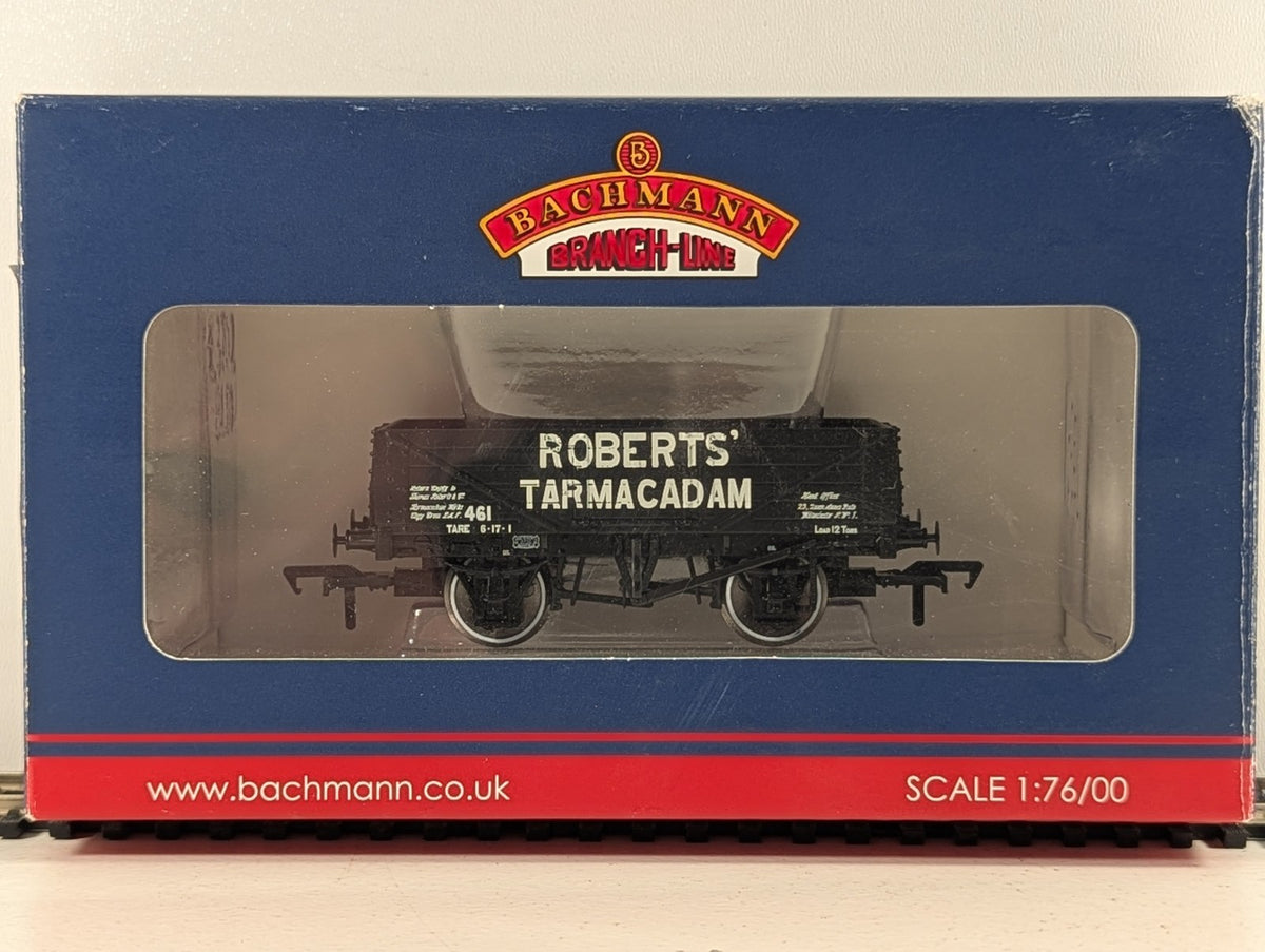 Bachmann Branchline 37-037 5 Plank Wagon “Roberts Tarmacadam”
