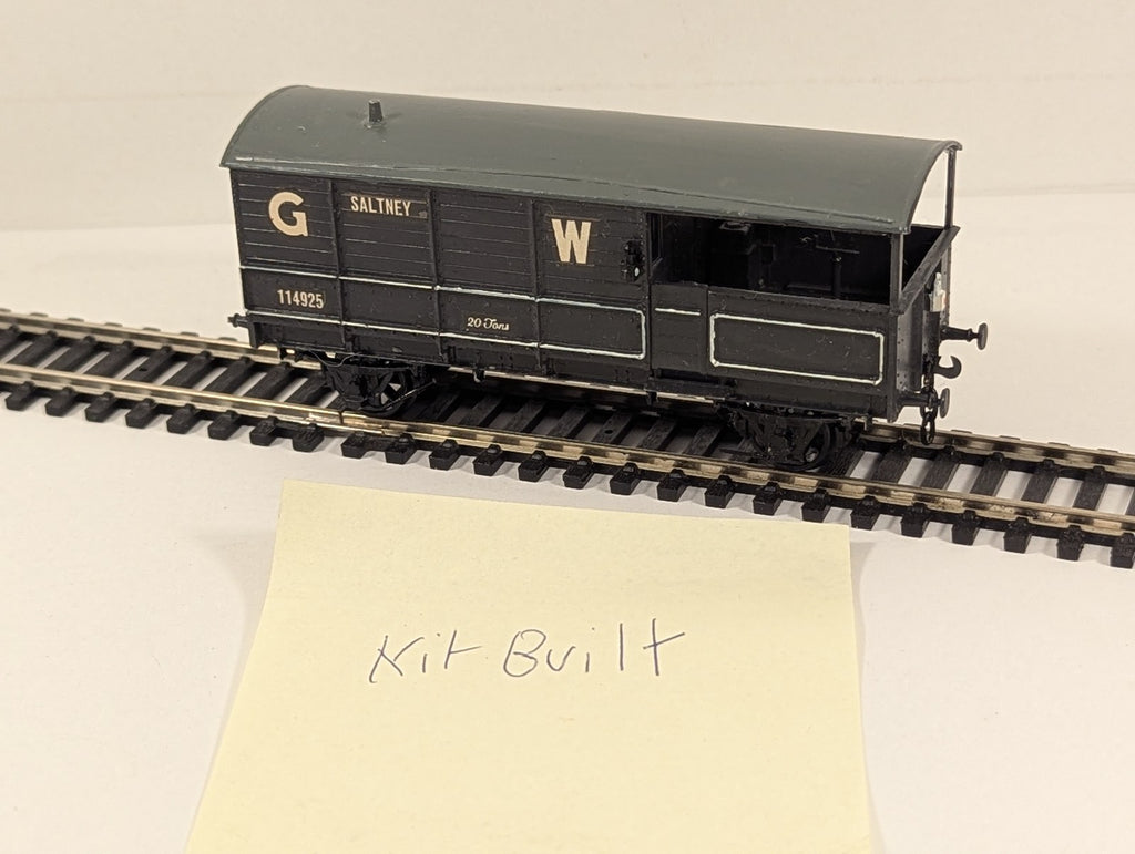 Kit Built OO Gauge GWR Toad Brake Van 'Saltney' 114925 GWR Grey