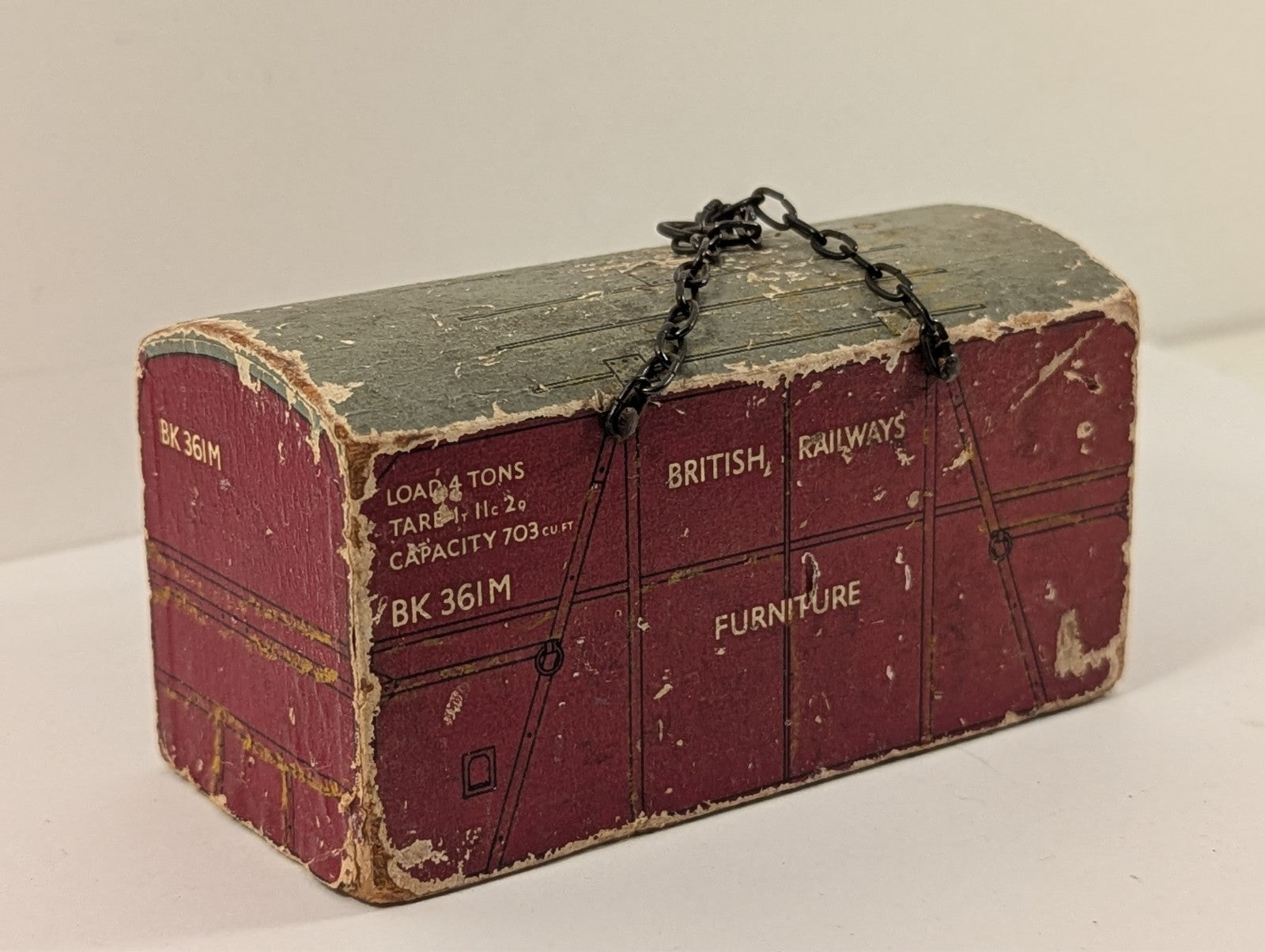 Hornby O Gauge Railway Container - Chipped Paint