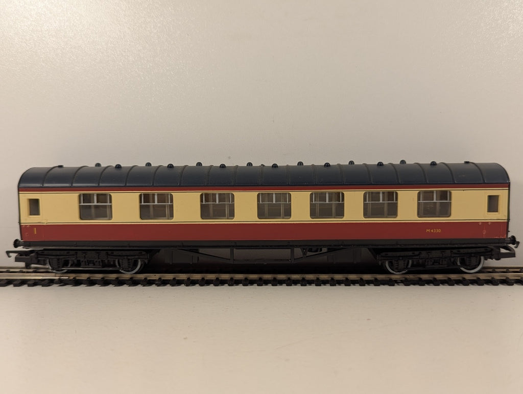 Hornby Railways R.474 LMS Composite Coach