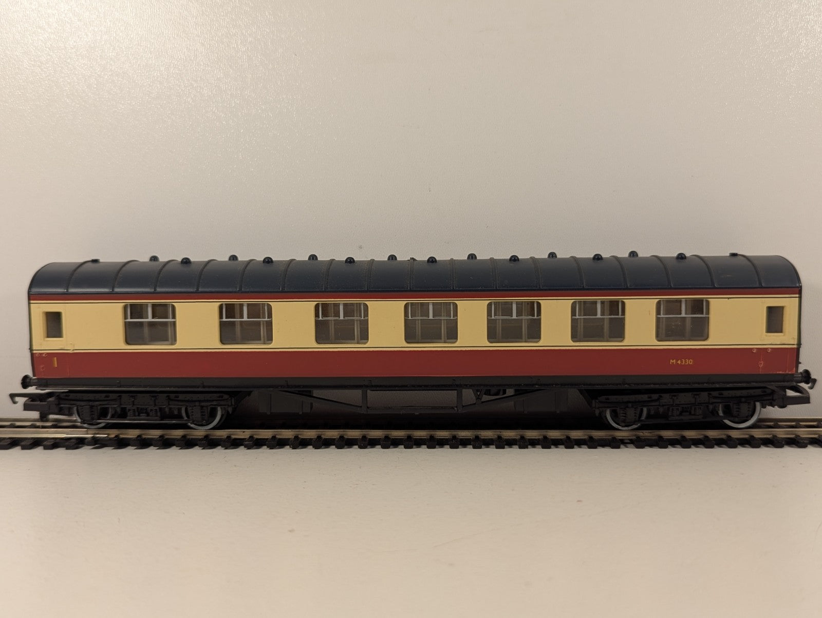 Hornby Railways R.474 LMS Composite Coach