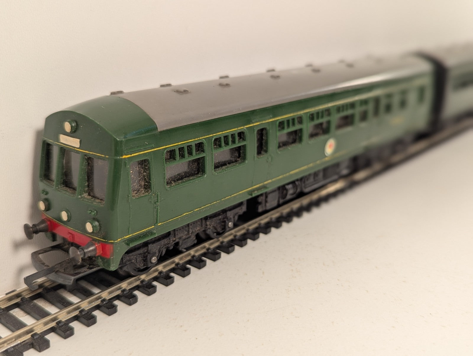 Tri-ang OO Gauge Derby Lightweight 2-Car DMU Diesel Multiple Unit