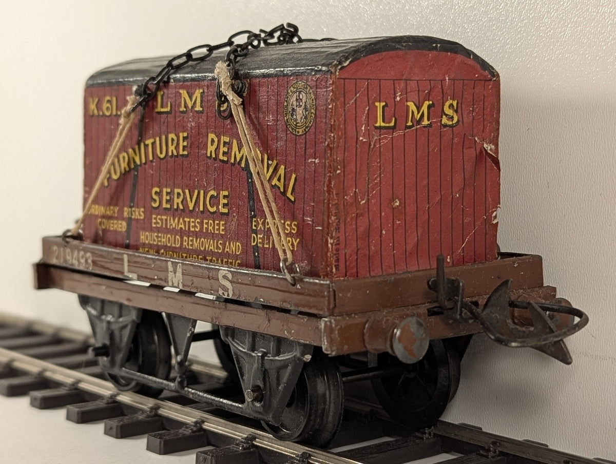 Hornby O Gauge Flat Truck with LMS Furniture Removal Container Goods Wagon