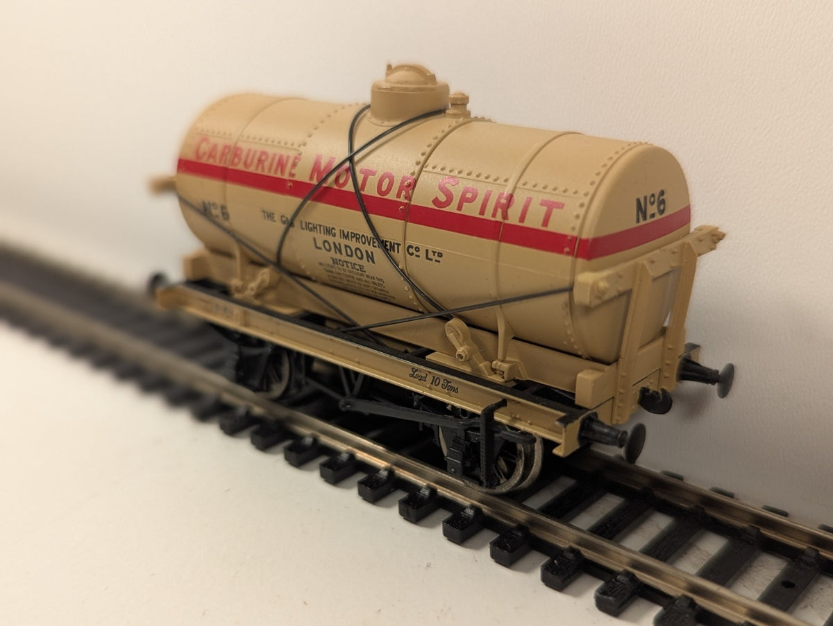 Bachmann 37-677 OO Gauge 14T Tank Wagon Carburine Motor Spirit