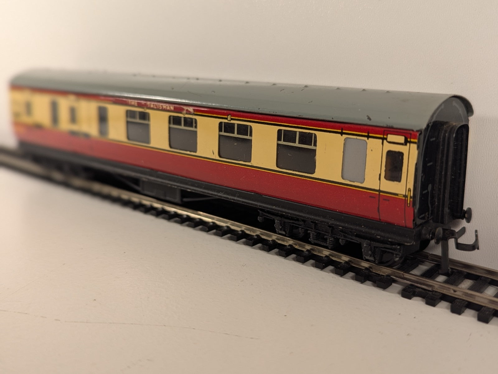 Hornby Dublo 32018 OO Gauge BR Stanier Brake Corridor Coach M26133