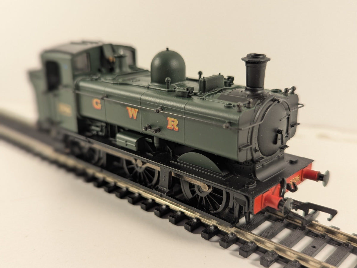 Bachmann 32-204 OO Gauge GWR 8750 Class Pannier Tank – Renumbered in GWR Green