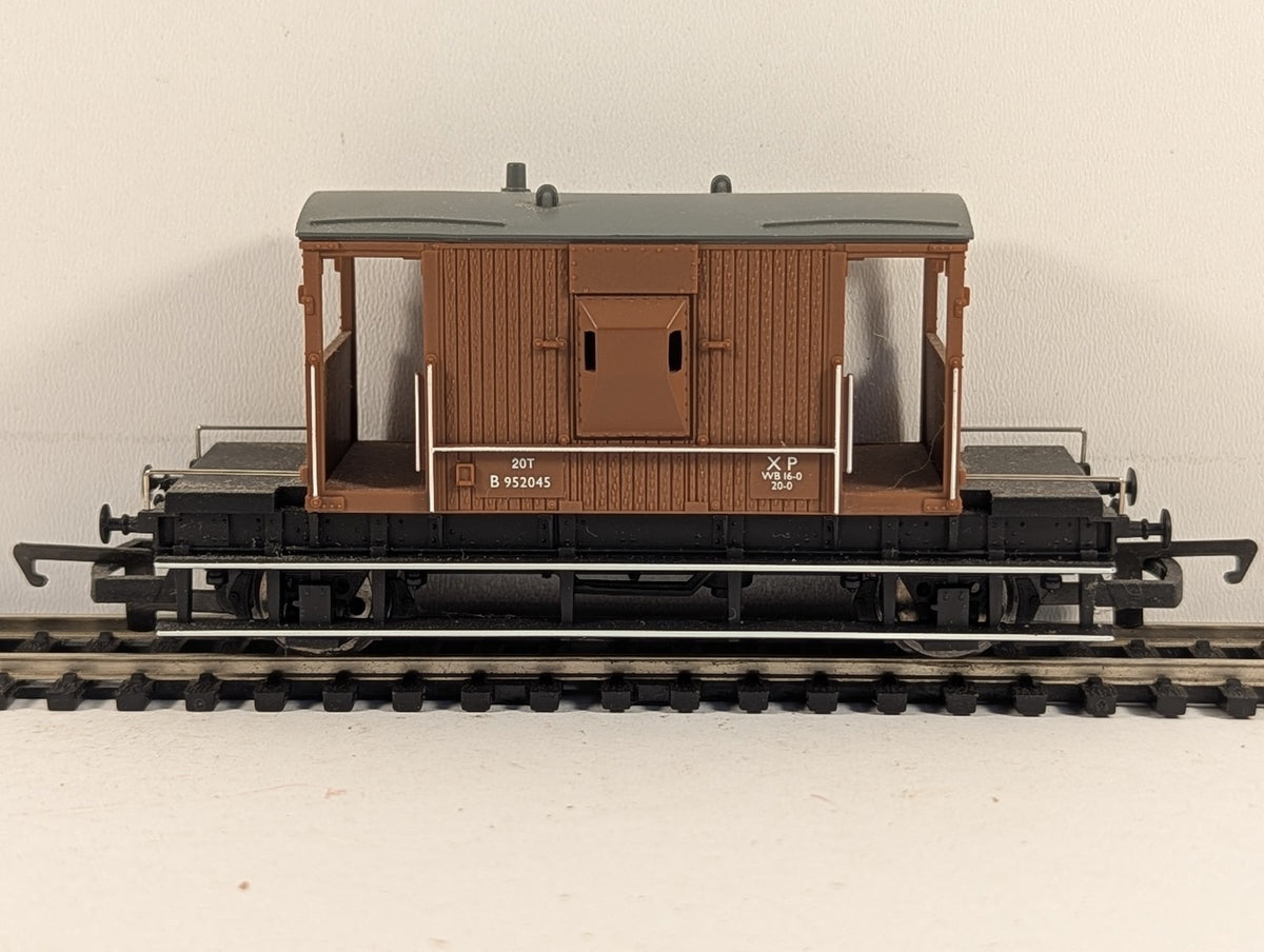 Hornby OO Gauge BR 20 Ton Brake Van Goods Wagon B 952045 BR Bauxite R6367